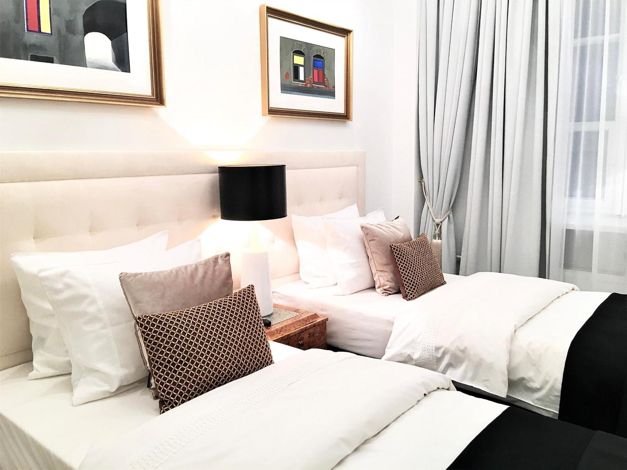 Mondrian Luxury Suites & Apartments Market Square I Warszawa Værelse billede